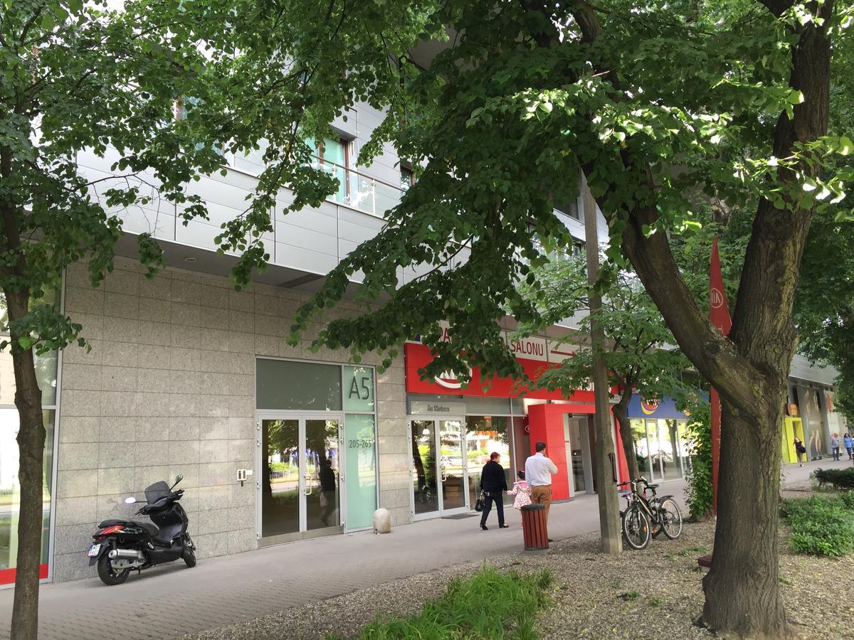 Apartament Triton Park Варшава Екстер'єр фото
